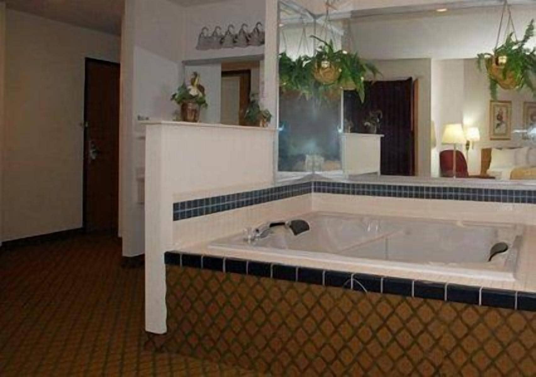 Quality Inn Columbia City Near Us-30 Bagian luar foto