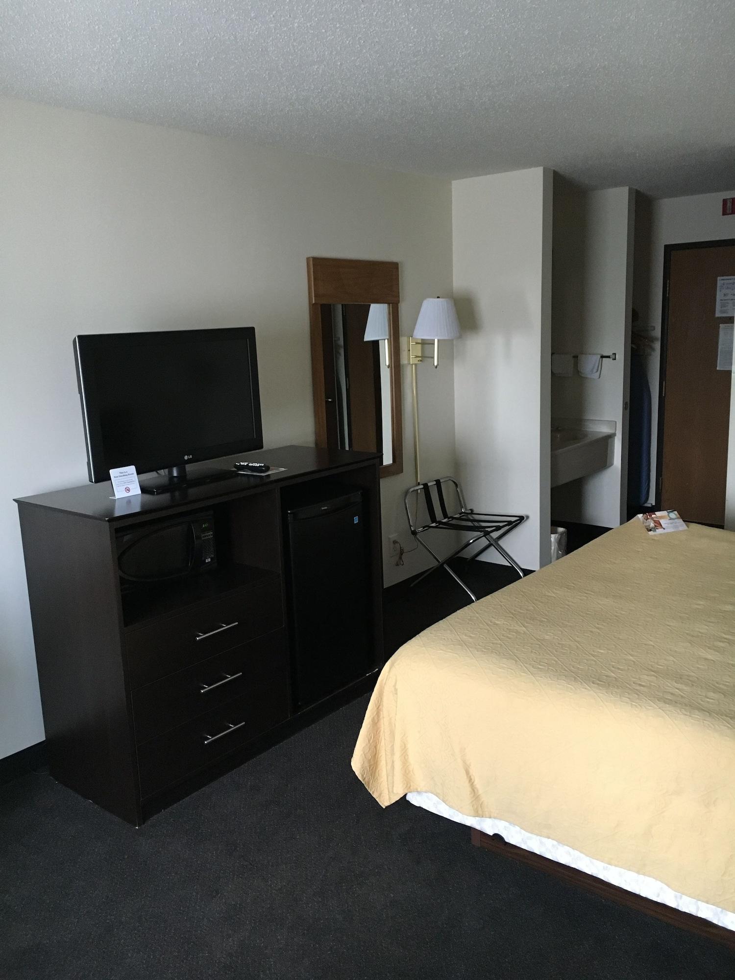 Quality Inn Columbia City Near Us-30 Bagian luar foto